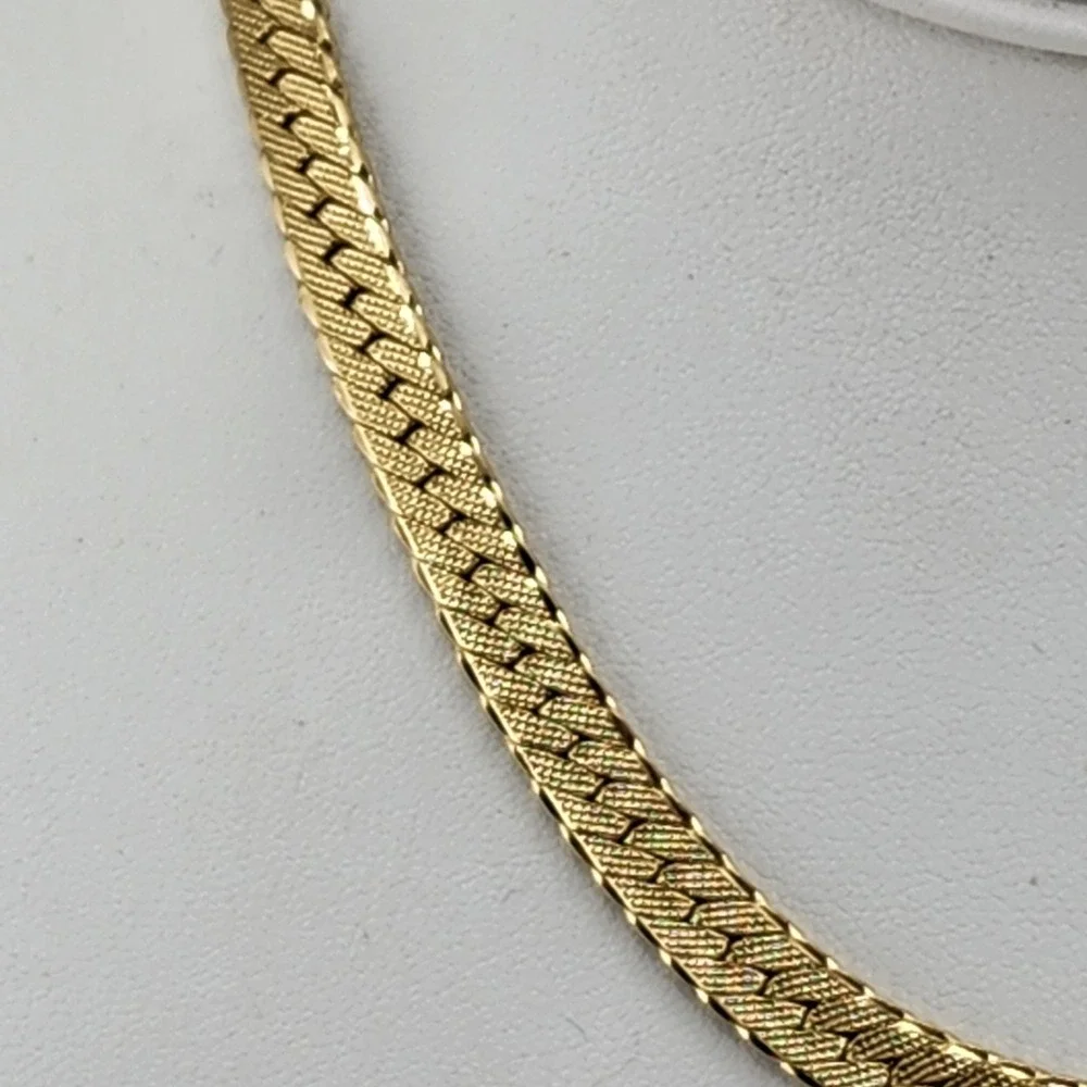 Vintage Monet Gold Tone Flat Herringbone Choker‎ Necklace READ